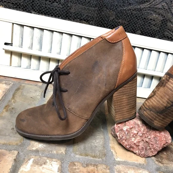 TOMMY HILFIGER Leather tie square block heel upper bootie boots Sz 8 - Picture 3 of 12